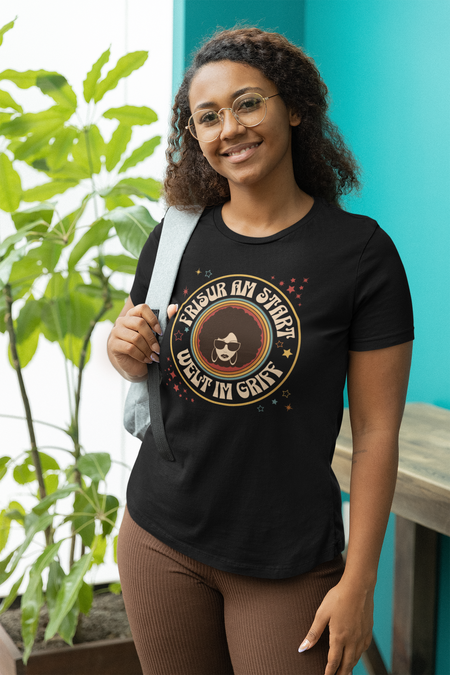 T-Shirt "Frisur am Start, Welt im Griff"
