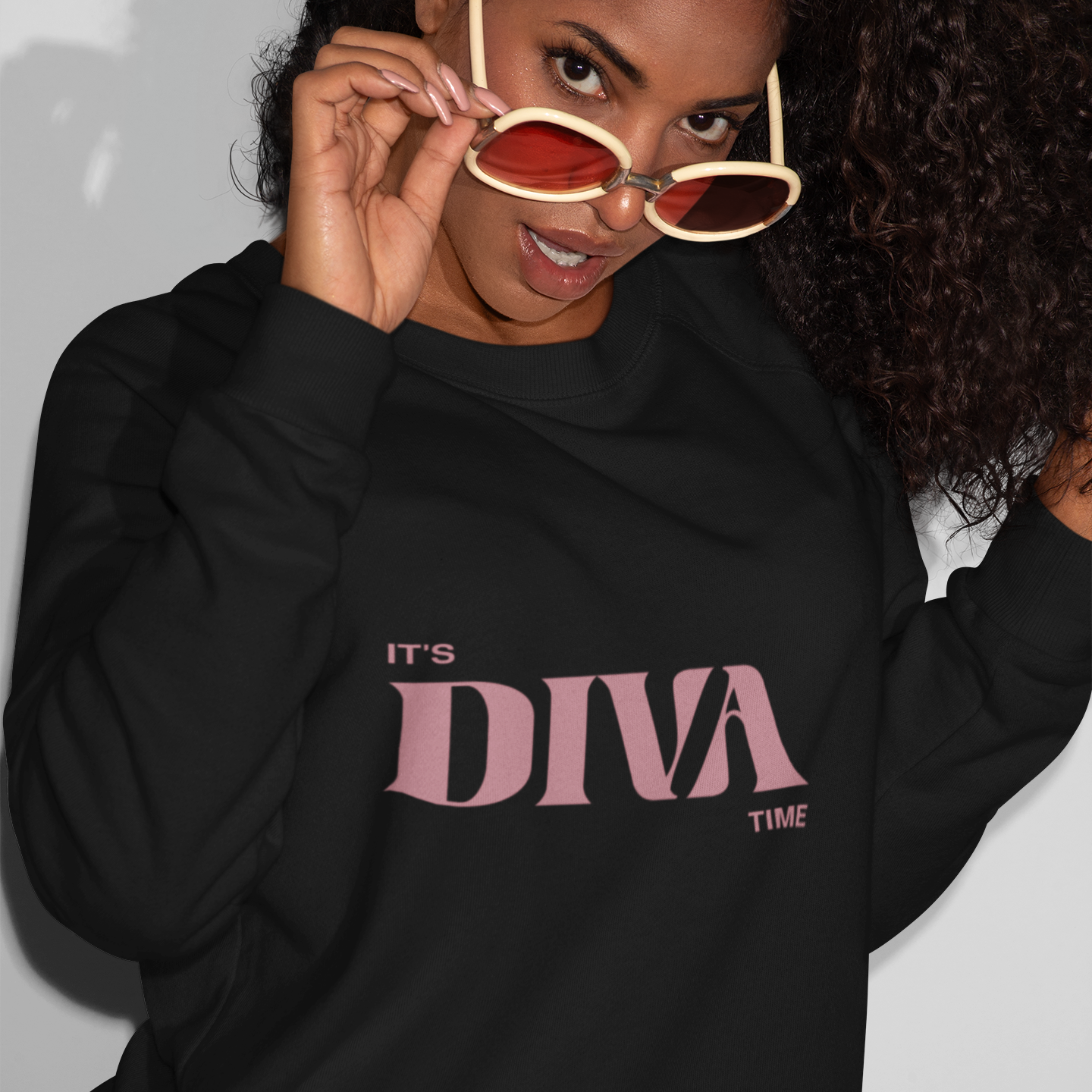 its_diva_time_black_rose.png
