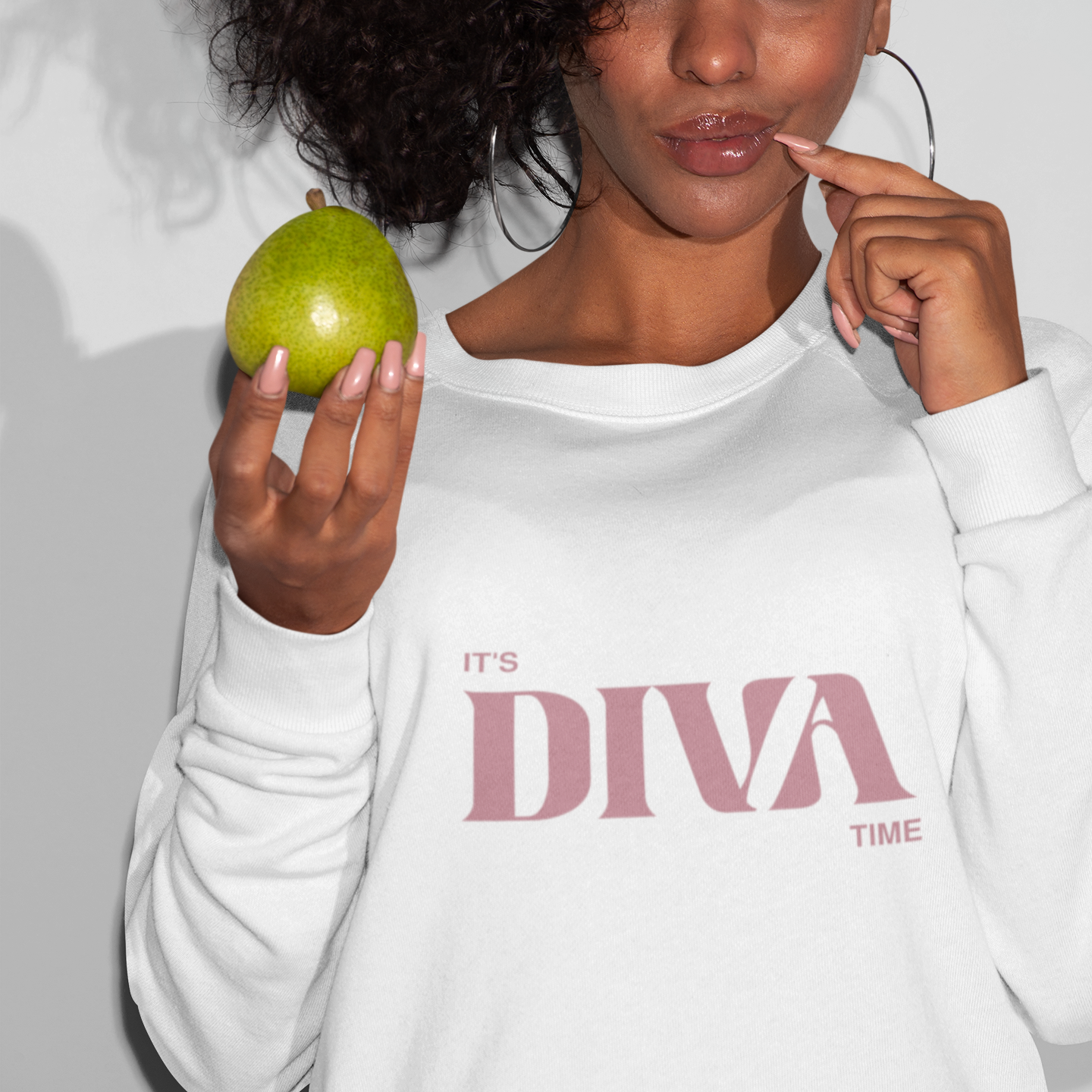 its_diva_time_white_rose.png