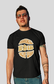 Premium Herren T-Shirt "Make Hair Not War" – Dein Statement für Peace, Style & Personality.