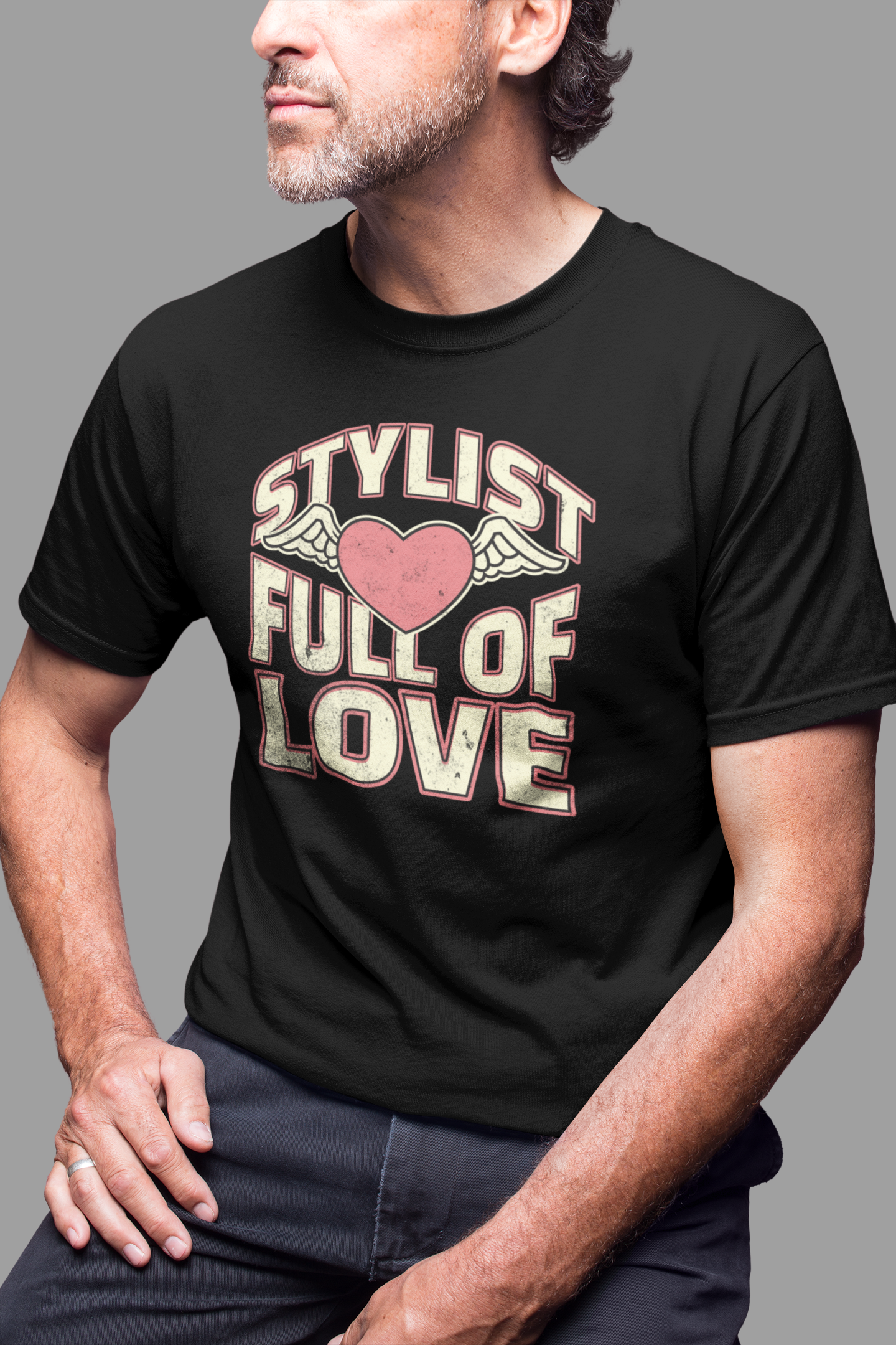 Premium T-Shirt "Stylist Full of Love" – Dein Shirt für echte Hair Artists!